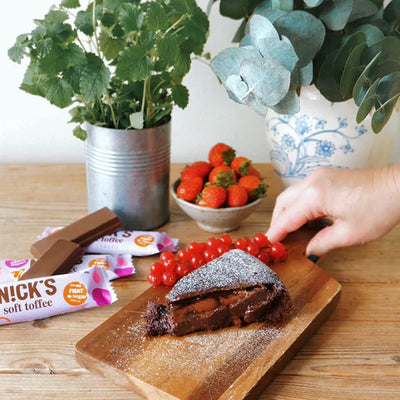 Reicpe for a healthy sticky mudcake with Soft Toffee.